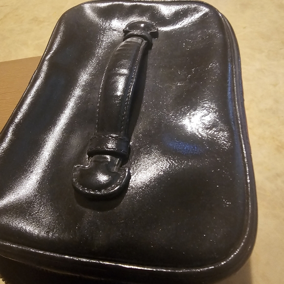 Chanel - Picture 3 of 10